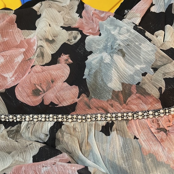 SLNY Floral Maxi Formal Gown 16W - Picture 6 of 9